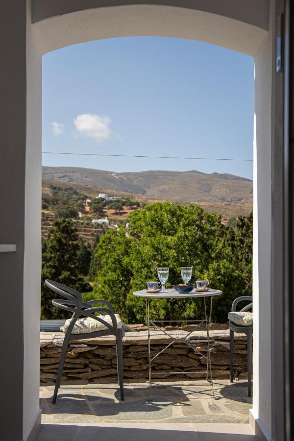 Korina'S Suites Ándros Екстериор снимка