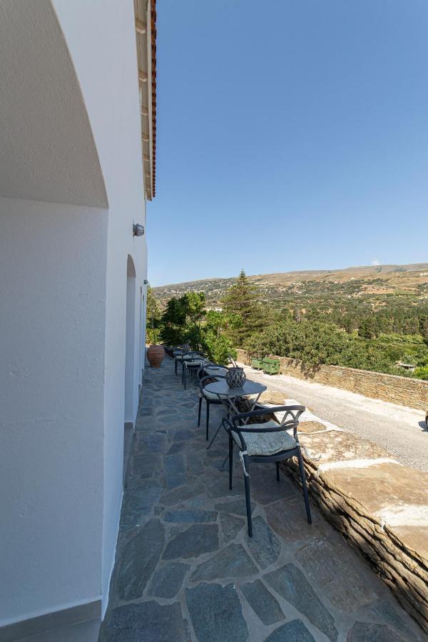 Korina'S Suites Ándros Екстериор снимка
