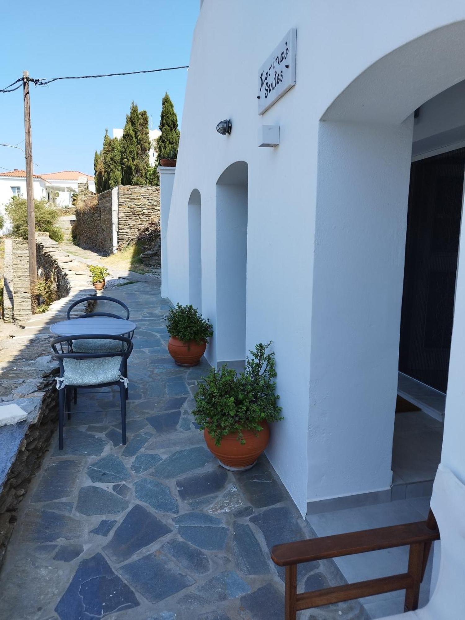Korina'S Suites Ándros Екстериор снимка